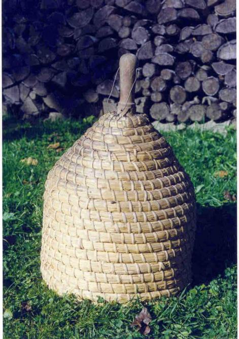 Ruche paille - Musée TP Moûtiers